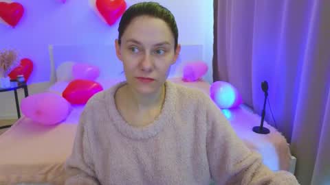 annaabels online show from February 11, 8:07 am