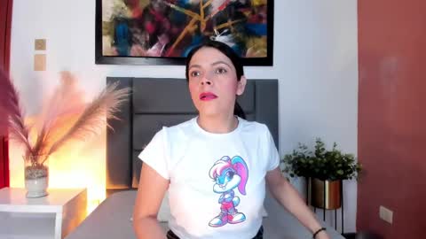 AnnaBrooks online show from May 23, 8:05 pm
