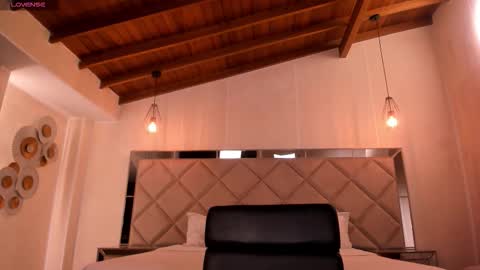 Anna Brooks  online show from December 14, 11:33 pm