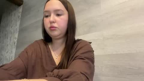 annadelicious_ online show from July 14, 1:49 pm