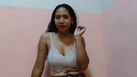 Snapshot of annahhotgirl chatting on February 25, 6:36 am annahhotgirl online show from February 25, 6:36 am