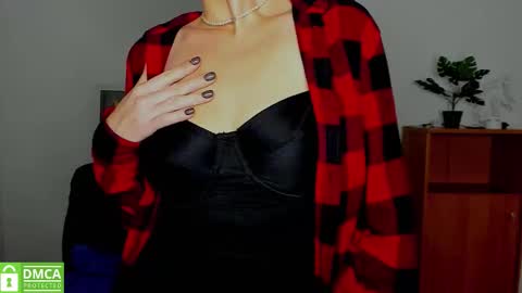 Snapshot of annakillian_kiss chatting on October 25, 5:51 am Anna online show from October 25, 5:51 am