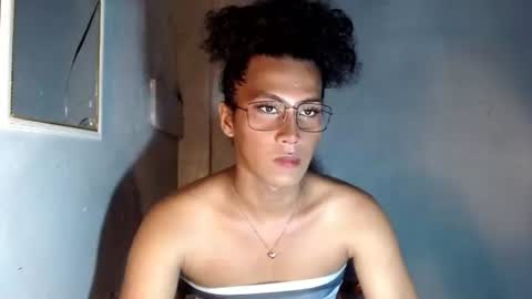 annalala22 online show from April 11, 7:45 am