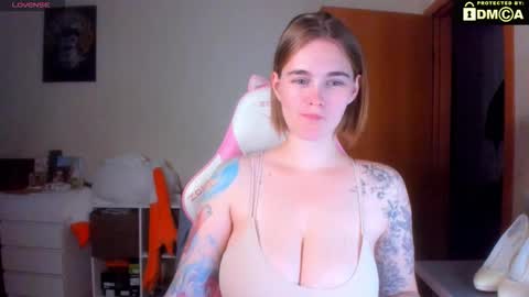 AnnaRoading online show from September 13, 11:18 pm