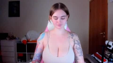 AnnaRoading online show from February 17, 6:50 pm