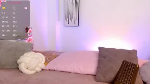 Anne online show from July 11, 1:43 am