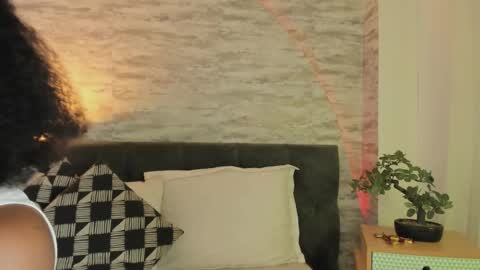 Anneth online show from September 18, 7:51 pm