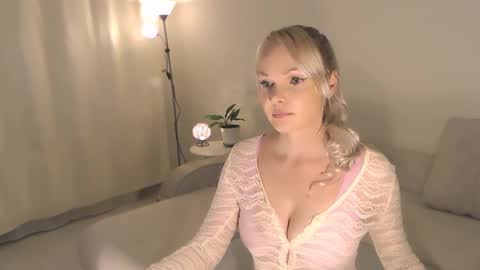 Annett online show from September 15, 12:01 am