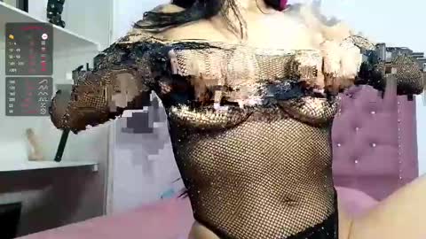 annie online show from March 1, 9:59 pm