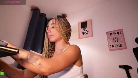 Annie online show from February 26, 12:14 am