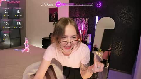 Annie online show from April 18, 7:07 pm