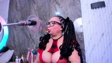 annie_wigg_ online show from January 14, 3:14 am