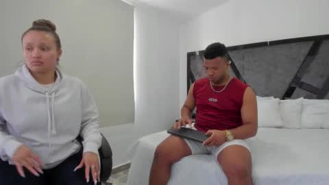 Annie and Stefan online show from October 19, 2:00 pm