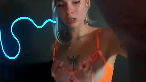 Snapshot of annieangel18 chatting on January 3, 11:46 am  ONLY FANS   online show from January 3, 11:46 am