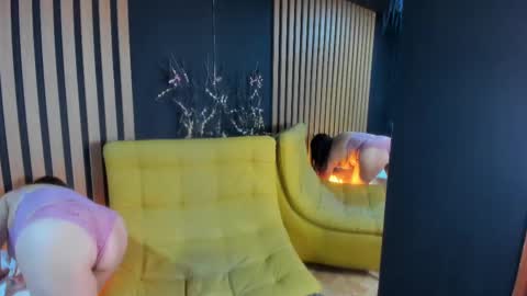 Annie  online show from March 5, 12:22 pm