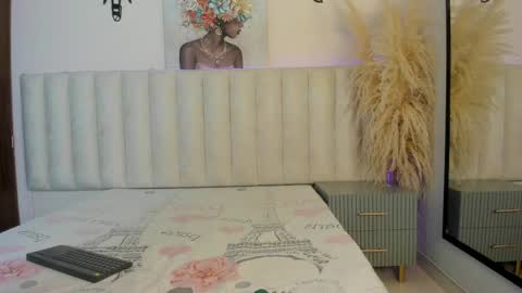 Annie online show from April 14, 11:57 am