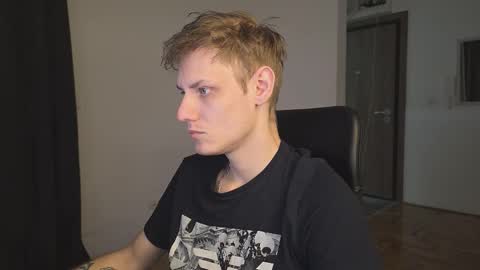    online show from December 5, 1:09 pm