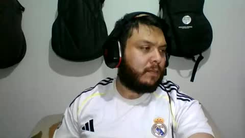 lion kennedy independent model moderator online show from October 14, 4:26 am