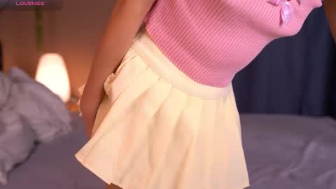 Annuetta online show from September 20, 3:26 pm