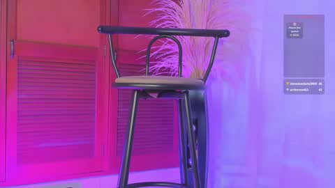 Snapshot of anny_jones77 chatting on October 22, 9:27 pm Anny online show from October 22, 9:27 pm