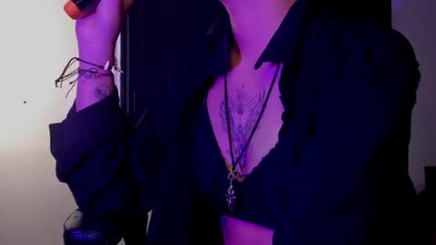 Anny online show from April 22, 7:59 am