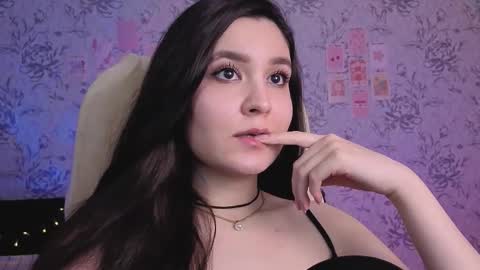 Annie online show from November 19, 1:38 am