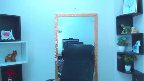 Anny online show from February 26, 4:49 pm