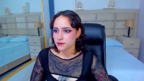 AnnyT online show from October 27, 9:26 pm