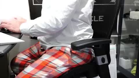 D online show from February 18, 2:28 pm