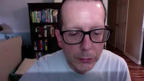 anonymousfrederick76 online show from April 22, 10:17 pm