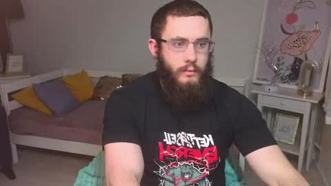 Ant online show from April 3, 5:42 pm