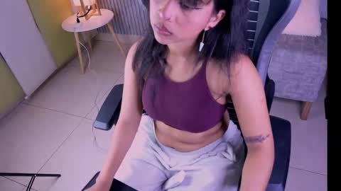 anthonela19_ online show from February 17, 4:33 am
