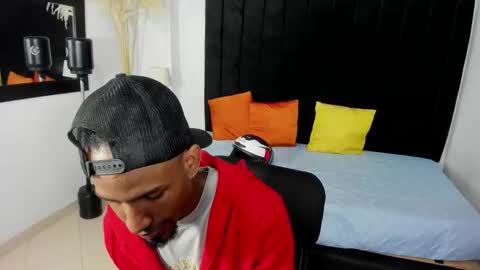       online show from November 2, 11:27 pm