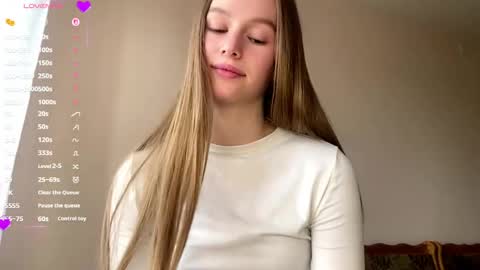 Viktoria online show from April 22, 3:08 pm