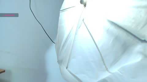 antonella kiss online show from December 9, 8:22 am