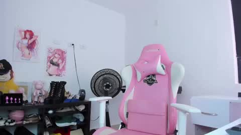 Snapshot of antonella_28_ chatting on October 8, 10:05 pm Antonella online show from October 8, 10:05 pm