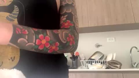 Anto  online show from October 11, 7:17 pm