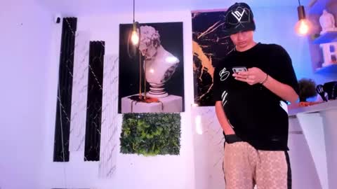 brendan and stiiven online show from December 5, 7:10 am