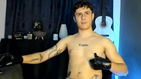 Snapshot of antonnello_ chatting on October 26, 11:59 pm antonnello_ online show from October 26, 11:59 pm