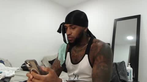 Snapshot of antwanblack11 chatting on October 17, 8:35 pm antwanblack11 online show from October 17, 8:35 pm
