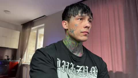 Tom online show from March 9, 9:47 am