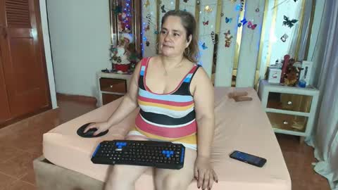 Anyela  online show from December 21, 4:19 am