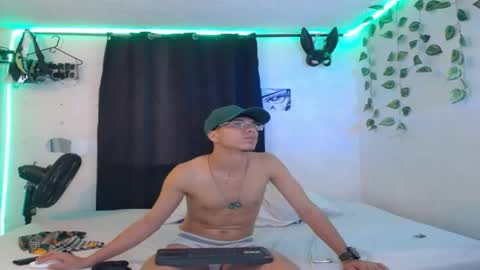 anyelo_sexyhot online show from July 22, 6:15 am