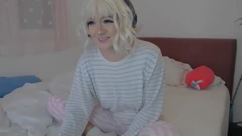 Anykitty online show from December 4, 4:06 pm