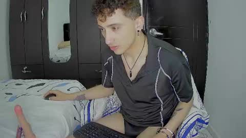 aogut17 online show from July 29, 1:16 am