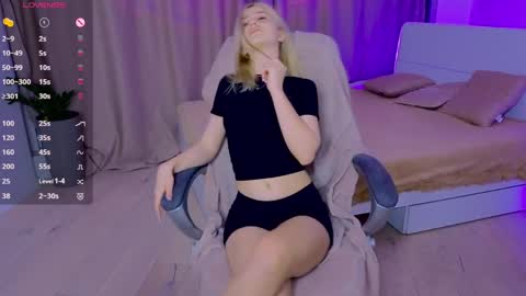 ApheliaStar online show from March 12, 7:28 pm