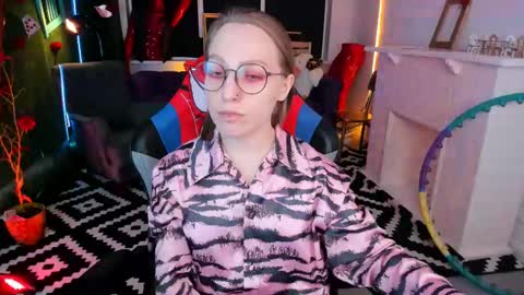 APHEX QUEEN online show from March 11, 12:17 pm