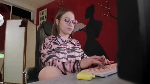 APHEX QUEEN online show from March 2, 12:22 pm