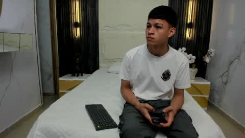   online show from April 9, 2:15 am