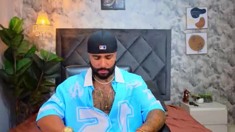 Apolo online show from November 15, 10:44 pm